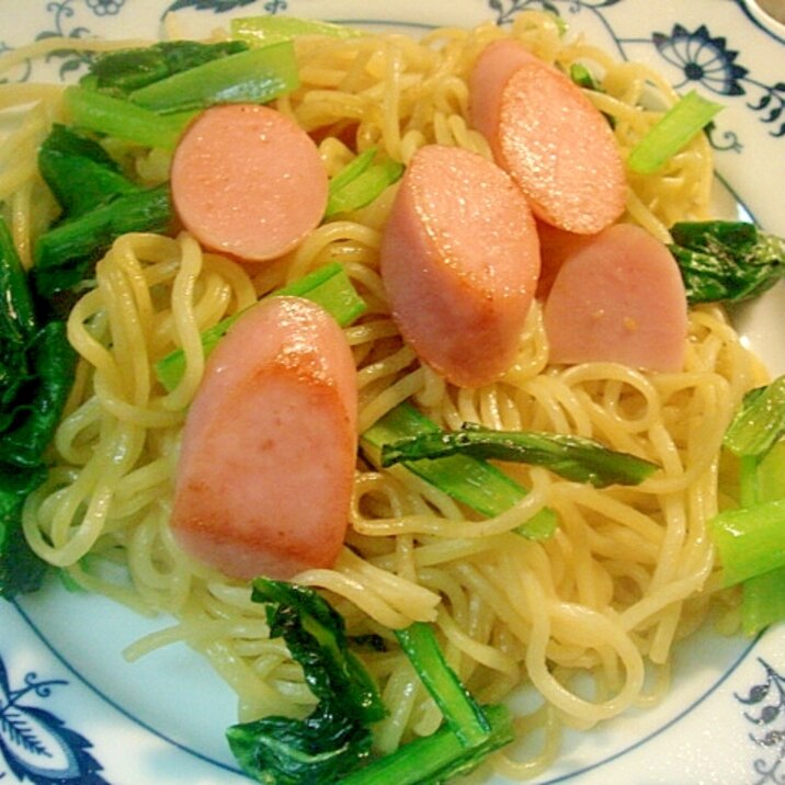 小松菜と魚肉ソーセージの塩焼きそば　柚子胡椒風味